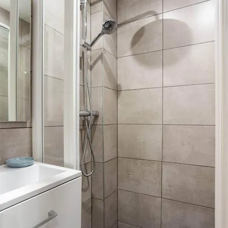 Studio Montaigne Arc De Triomphe Apartment *